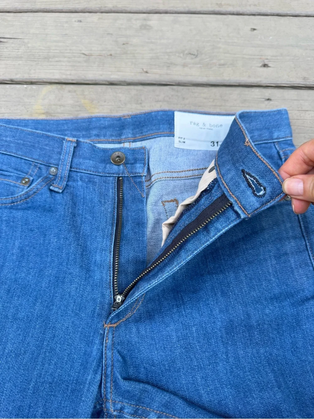 rag & bone Fit 2 Slim Straight Jeans in Raw Blue size 31